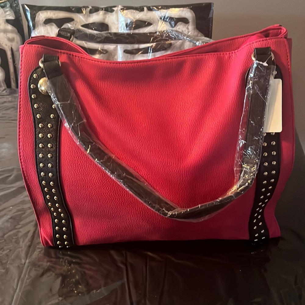 Large shoulder bag pink and black with zipper